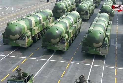 上?；垓v分享閱兵圖片